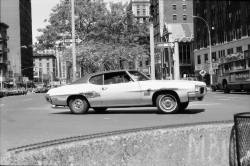 nycnostalgia:92nd and Broadway, looking north. 1975. Sweet ride.