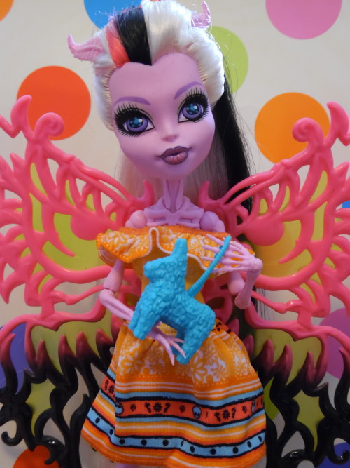 Got some clearance dolls the other day and had to see Bonita show off her scaritage in Skelita&rsquo