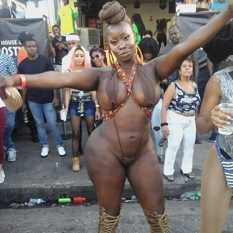 dredlioness:#BlackBeauty #dredlionessafterdark