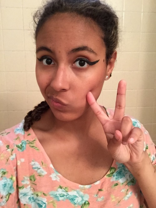 horaetio:a little late but happy blackout day!! ✌️✌✌(queer autistic friend, she/her/hers)twitter/ins