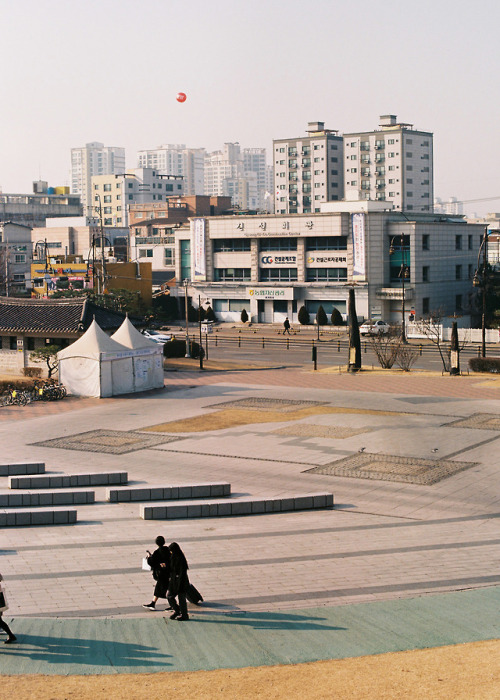 travelsofabrokegirl:Suwon, South Korea