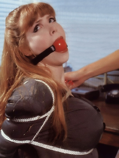 mysluttythoughts:  I just love my new assistant!