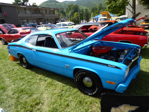 fromcruise-instoconcours:  Dusters and a Dart
