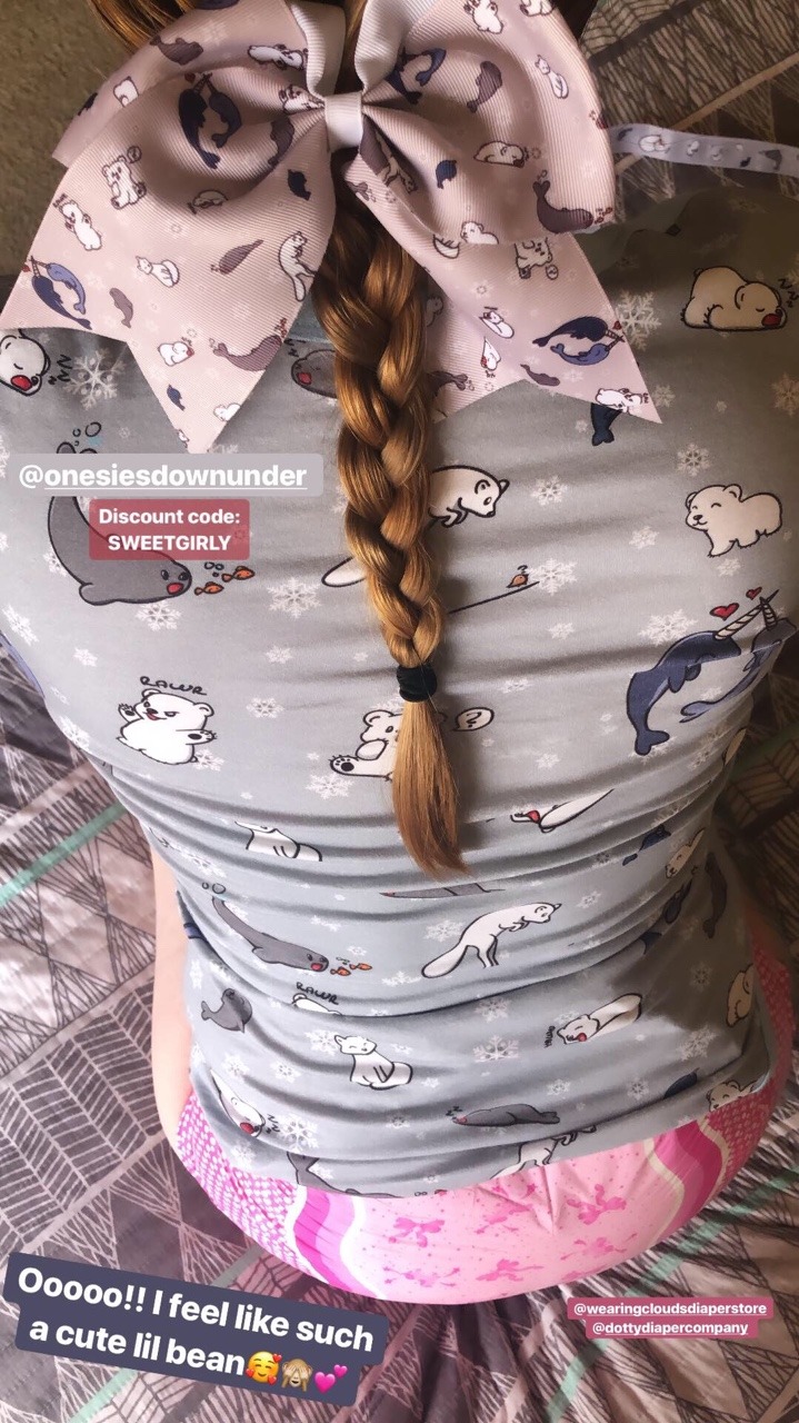 lilsweetgirly:  I love this adorable onesie from @onesiesdownunder. Also have a matching