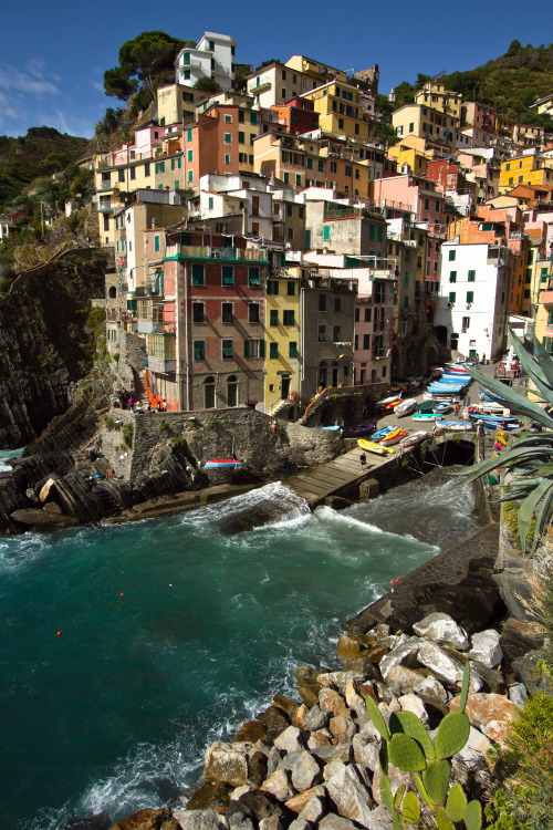 Riomaggiore, Cinque Terre, Italy 3 da ElvinTramite Flickr:en.flickeflu.com/photos/25228175@N08Cinque