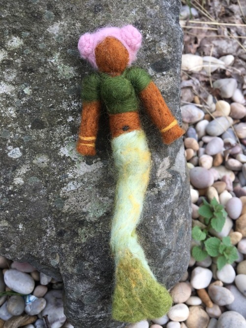 My contribution to Mermay! ✨‍♀️✨ I’ve been doing some fun experimenting with needle feltin