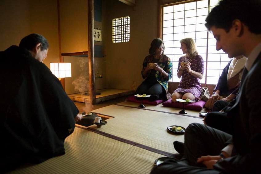 stereoculturesociety:DailyPBO: The First Lady in Japan - March 2015 Photos from