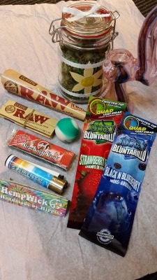 heavenly-hashish:  MY FIRST GIVEAWAY!!! Rules: