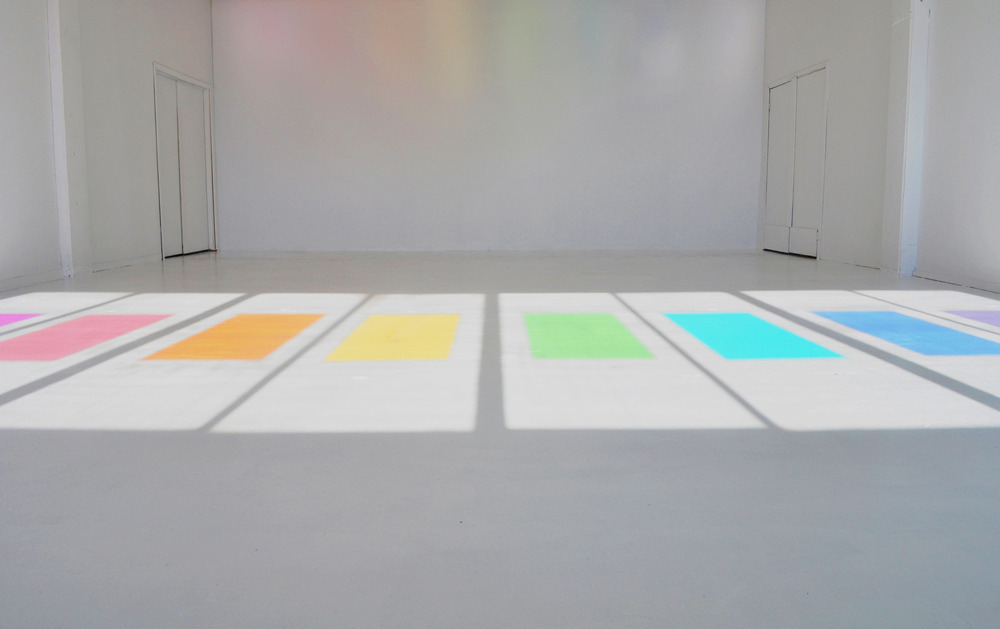 discuses:  Jessica Houston: Full Spectrum (2011), natural light, color gels