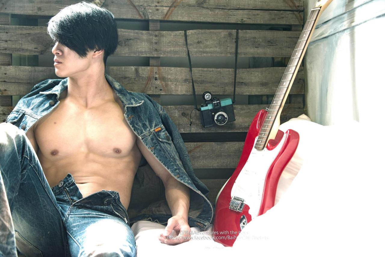 Viva!Asian hunks!