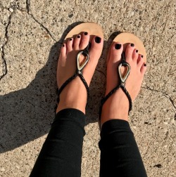 cutefeetgirl:black polish looks good with these shoes! message for more ;)