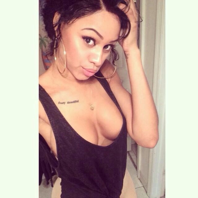 junebezzy:  ketly desrouilleres
