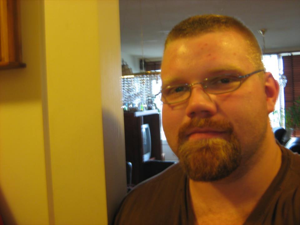 thebigbearcave:  God of Icelandia….. so hot he rivals his heavenly brother, Pall