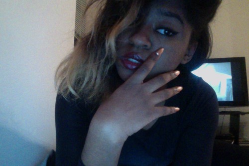 shiababymamaofficial:  Black Out 