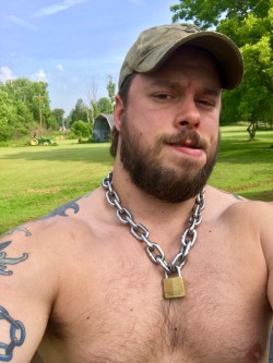 gearpig32:  tnjockpussy: Woke up Dad like a good son should: got His massive dick hard, slick with lube, and pointed my pussy at Him. When he dropped a load in my jockpussy I begged for a fat dip. Dad kindly obliged. I have the best Father ever.  Hooray