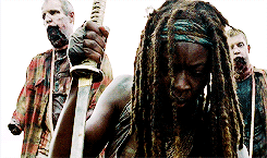 mllebennet:  twd meme -  two weapons [½]  ↳ Michonne’s Katana  