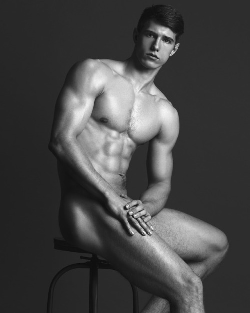 nakedisanart:               Naked Is An Art                  Vlad by Vazgen Arutyunov 