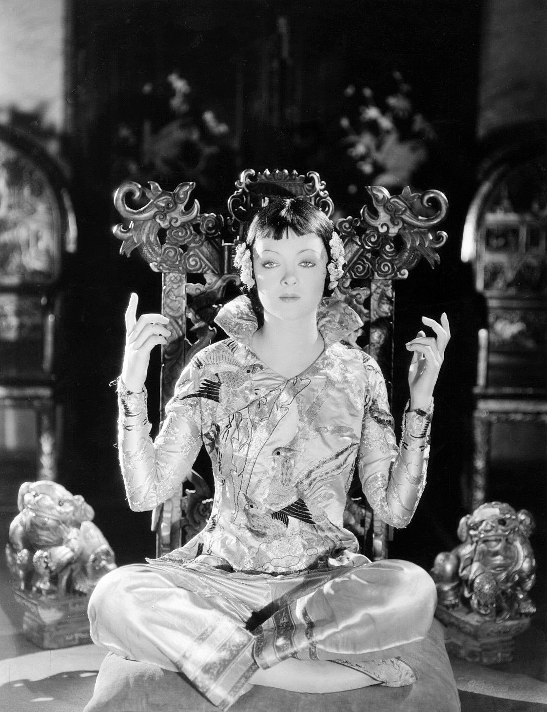 wehadfacesthen:
“Myrna Loy in The Mask of Fu Manchu  (Charles Brabin, 1932) wearing a costume designed by Adrian
”