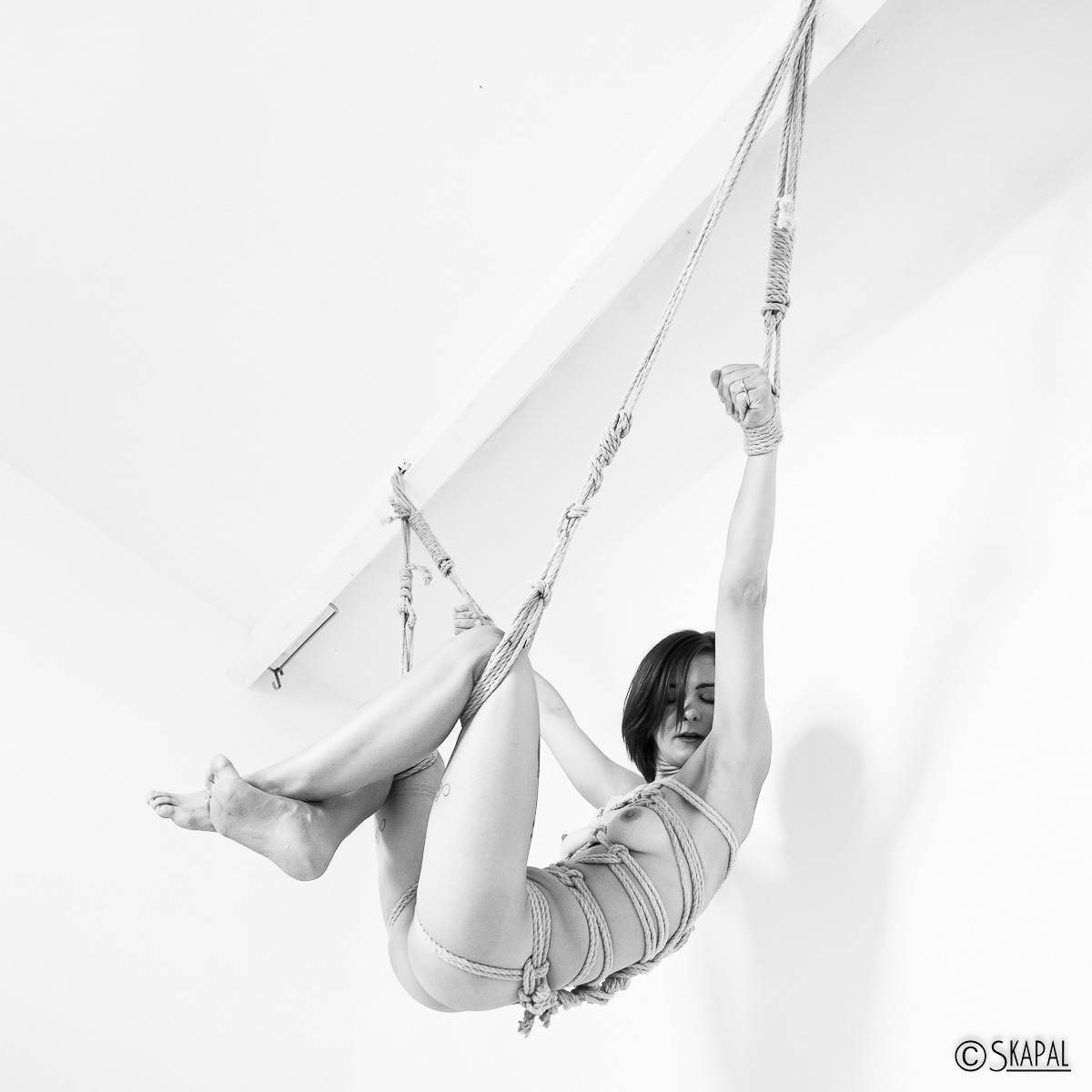acordesetacris:Elisabeth tied upR&amp;P Skapal Photography©