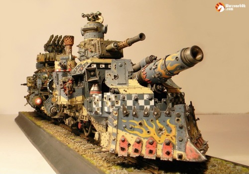 silviomartins:imperialfister:This scratchbuild is insane…Courtesy of Warzone40k.com (Teena Hancock)D