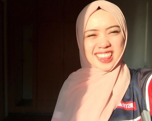 tudungterbaekkk: koleksigadis: Cikgu Azureen Amjah (part 4) Cikgu azureen 4