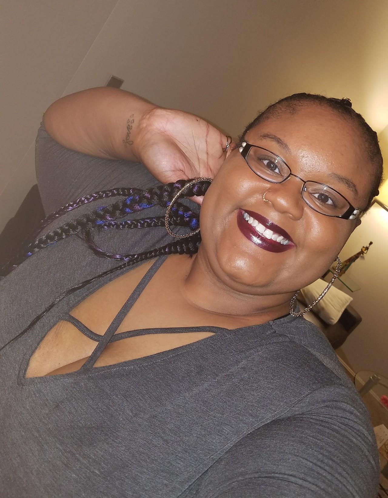 charismablu:  charismablu:  Last night shenanigans. Really digging my hair. ❤️