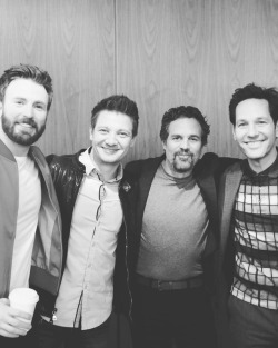 dailyteamcap:  renner4real Press day, and bumped into these fine gents   