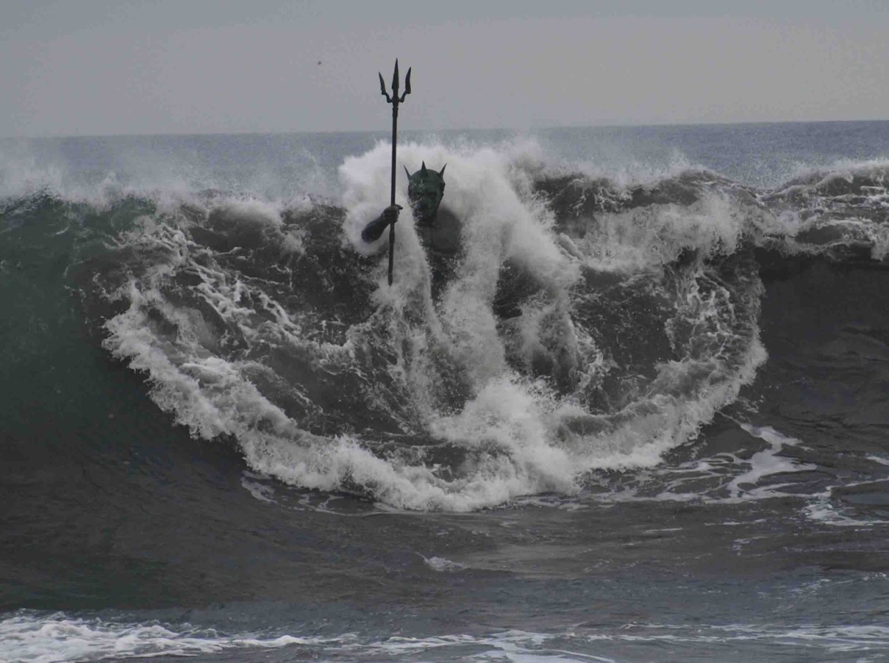 vintagepales2:  Statue of Neptune,  Melenara Beach,   Gran Canaria  by LA CÁMARA