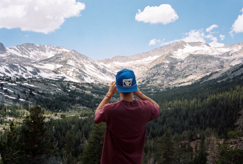 fuckyeahhiking:  backpacking in the sierras 2012 Andrew Kodama 