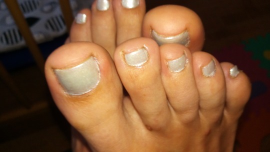 feet-toes-soles-86-deactivated2: