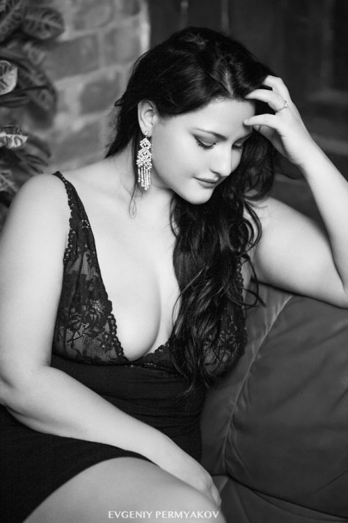 looking-for-curves:  julia lavrova 