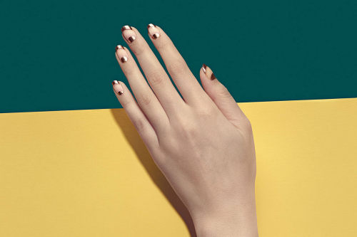 Paintbox NY Paintbox is a high-design nail studio founded by Eleanor Langston, a veteran magazine be
