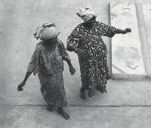 nigerianostalgia: Elderly women in Ijebu Igbo dancing. 1979Vintage Nigeria