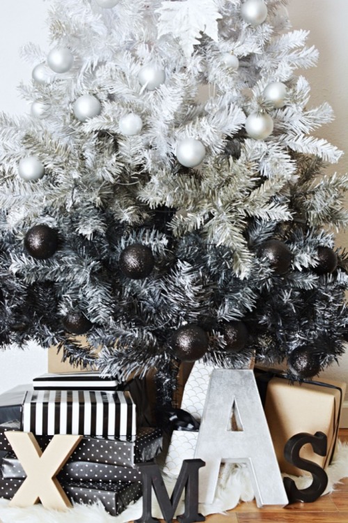 DIY Ombre Christmas TreeMore Homemade Projects