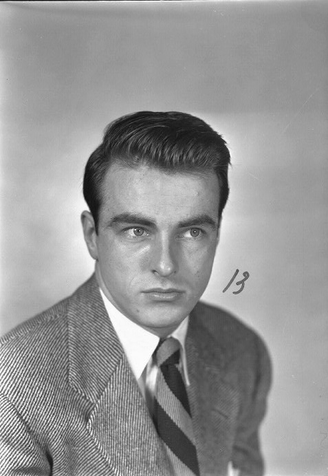 mattybing1025:  Montgomery Clift photographed by Alfredo Valente, 1948.
