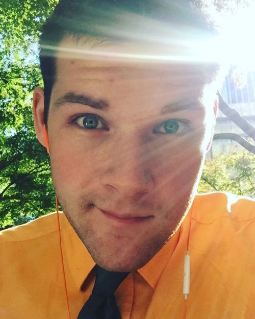 blackout3890:  Sunny day deserves some orange :) OCTOBER! :)