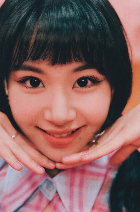 TWICE BETWEEN 1&2 Archive Ver. Scan