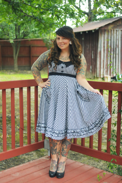 How cute does Kaelah of Little Chief Honeybee look in the Salty and Pepper Dress? This longer length frock, with pairings of gingham and ruffles, feels retro and feminine with just a little bit of edge. Instant add to bag!