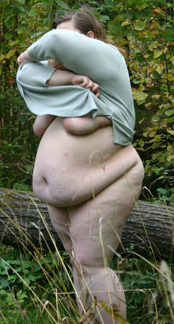 fat-naked-old-grannies:  Big bellies are find as long as they are on mature ladies!Find