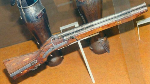 A unique seven barreled matchlock musket on display at the Prague Army Museum.  Four barrels are loc