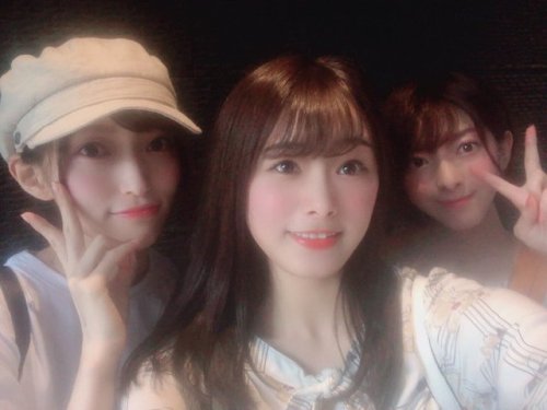 菅原りこさんのツイート: やっと会えたよ〜3人で 真帆も玲奈も元気で、笑顔がキラキラでかわいかった☺️ 2人に会えてまたたくさんパワーをもらったよ✌️✌️ t.co/df0ye5CEf