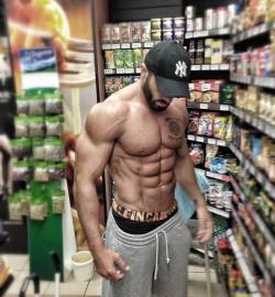 muscle-nerd:  Lazar Angelov