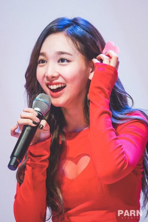 180310 Twice Nayeon at Sudden Attack Fanmeeting ©studio PARN  // do not edit or crop