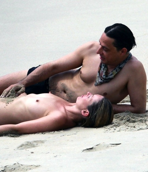 toplessbeachcelebs:  Kate Moss (Model) sunbathing topless in St. Bart’s (May 2010)