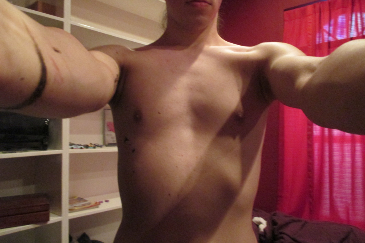 gargoyleboi:  I normally dont post these “a day in the life of …” Pics this