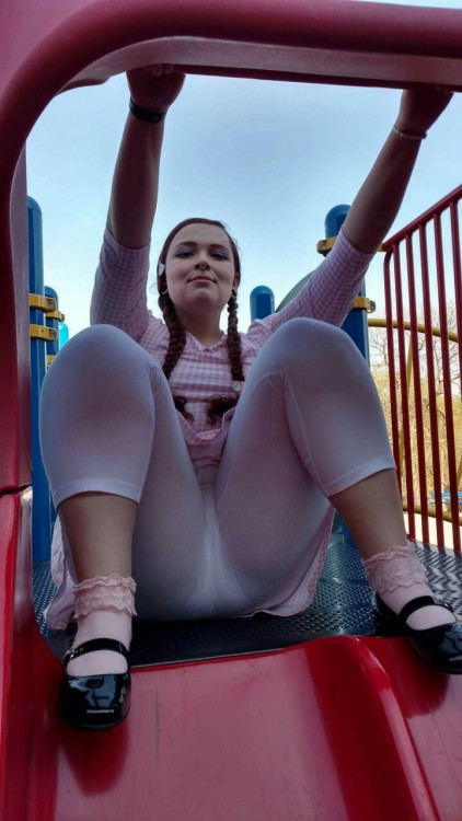 twinkletwinklelittlesblog: Daddy took me to the park