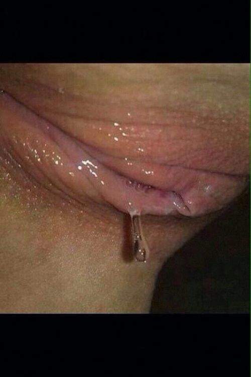 GOT DAMNNNN THAT PUSSY LOOKS DELICIOUS!