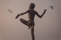   Indian man in Varanasi, by Pierre Arnoldi   