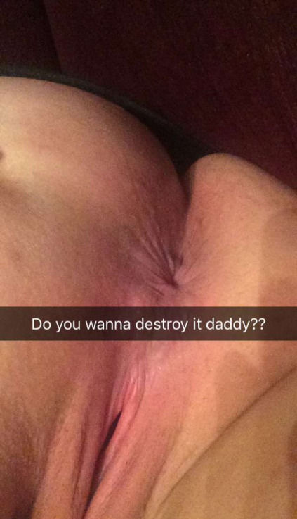 enjoyfuckdollyfuckdollorgy:This sex app is so full of desperately horny girls your iphone will explo
