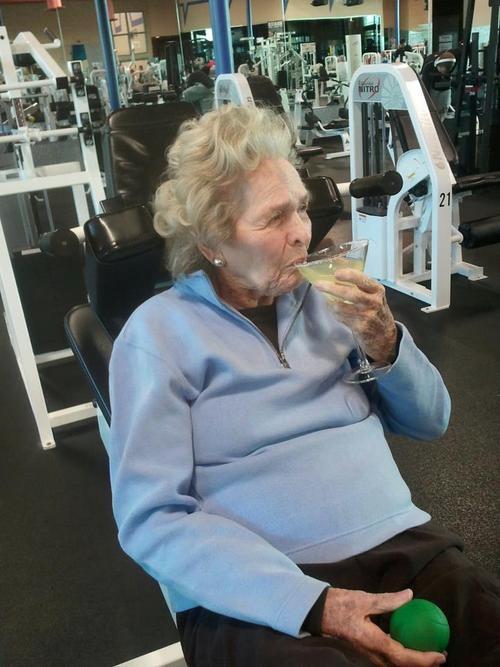 pleatedjeans:  21 People Who Just Don’t Care Anymore 